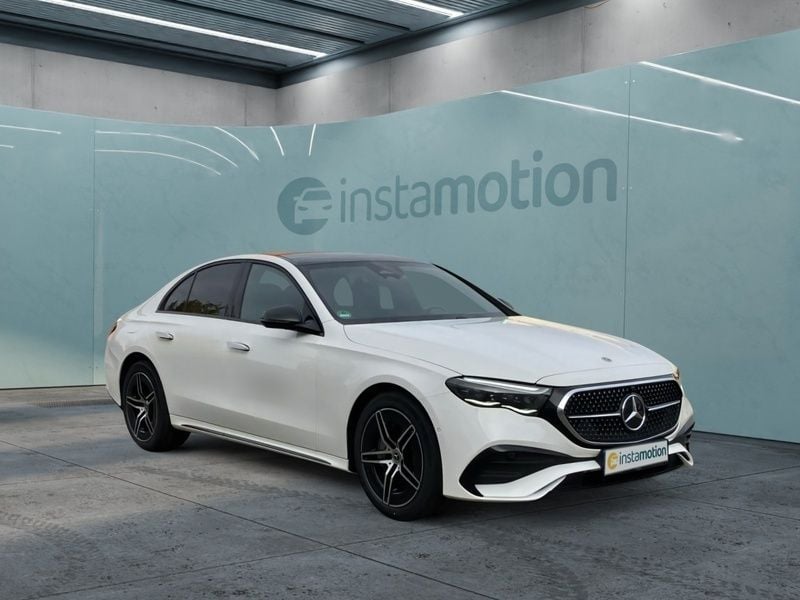 Weiß Gebraucht 2024 Mercedes E200 AMG Limousine | 65.360 € - Bild 1/4