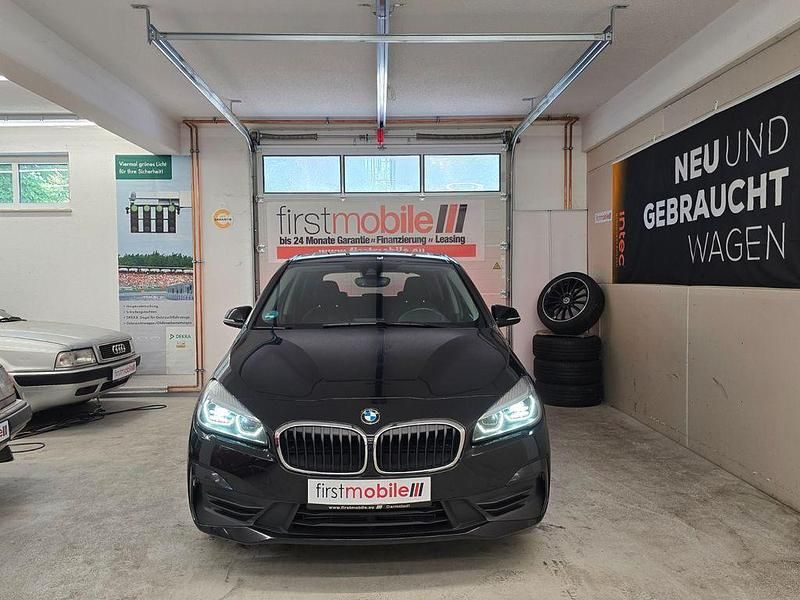 Schwarz Gebraucht 2019 BMW 216 Active Tourer Advantage Van / Kleinbus | 13.900 € - Bild 1/4