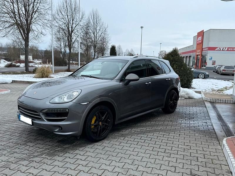 Gebraucht Porsche Cayenne 245 PS (180 kW) 2012 Grau SUV