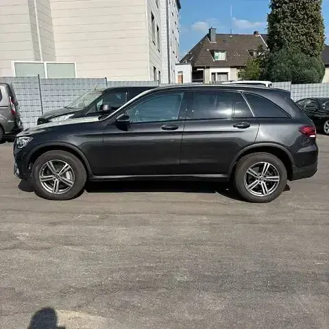 Second-hand Mercedes GLC300e AMG 194 CP (142 kW) 2022 Gri SUV