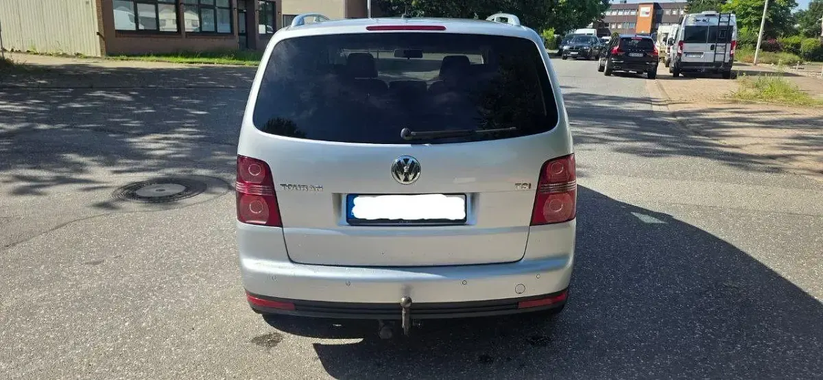 Gebraucht VW Touran Highline 140 PS (102 kW) 2009 Silber Van / Kleinbus