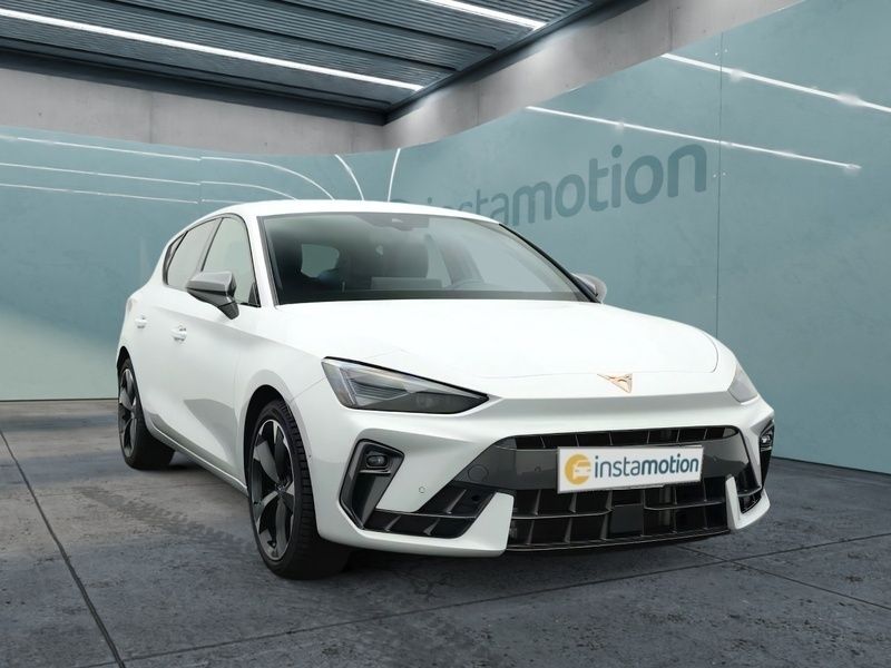 Weiß Gebraucht 2024 Cupra Leon Limousine | 33.749 € (Fairer Preis) - Bild 1/4