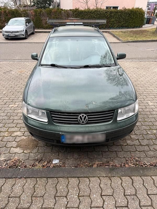 Gebraucht VW Passat 193 PS (141 kW) 1999 Grün Kombi