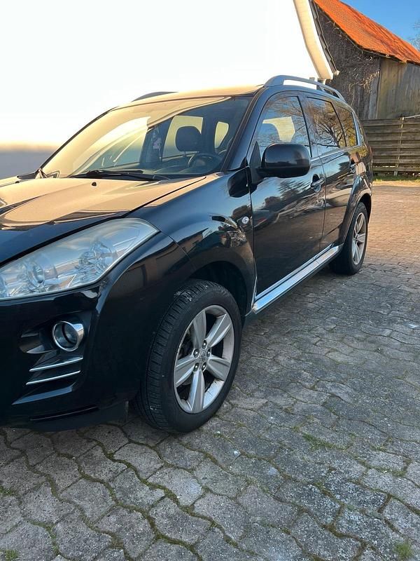 Gebraucht Peugeot 4007 156 PS (114 kW) 2008 Schwarz SUV