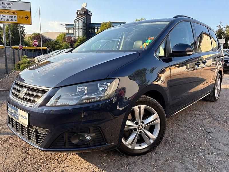 Blau Gebraucht 2016 Seat Alhambra Style Plus Van / Kleinbus | 9.999 € (Guter Preis) - Bild 1/4