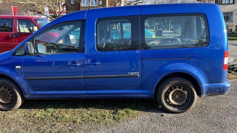 Gebraucht VW Caddy Maxi Life Team 109 PS (80 kW) 2010 Ravennablau metallic Van / Kleinbus