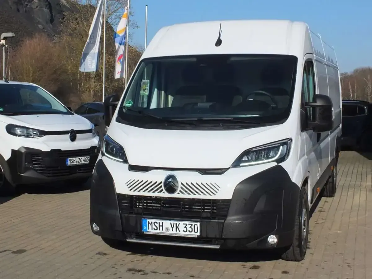 Gebraucht Citroën Jumper 179 PS (131 kW) 2025 Eisweiß Van / Kleinbus
