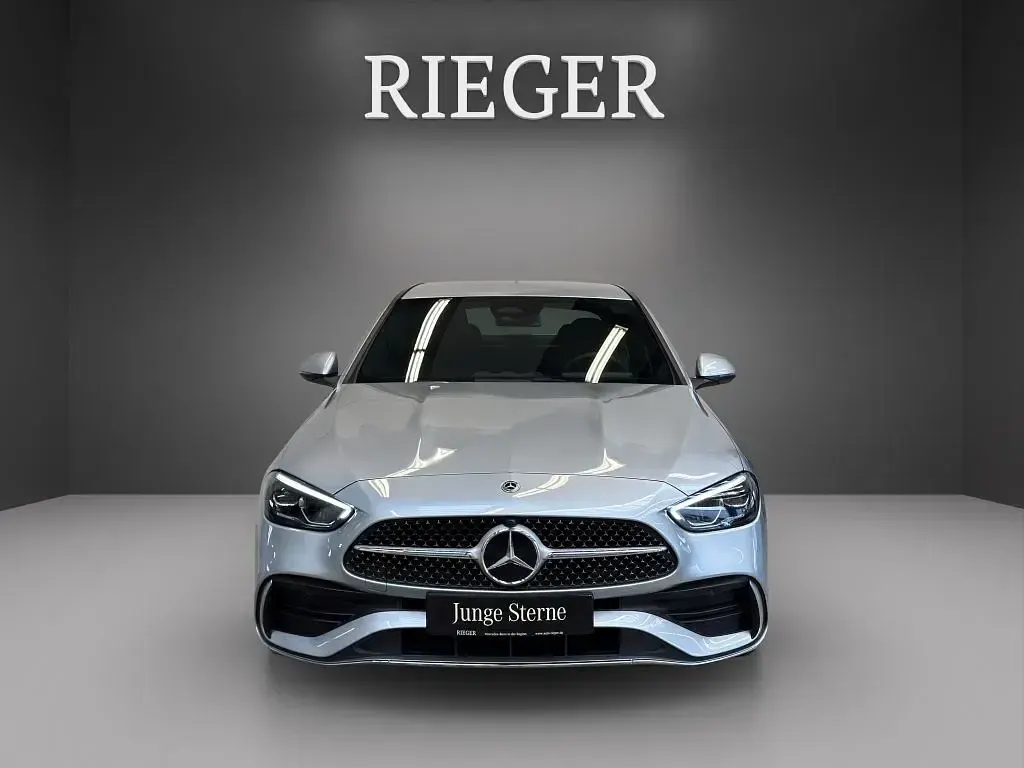 Gebraucht Mercedes C300e AMG 204 PS (150 kW) 2024 Silber Limousine