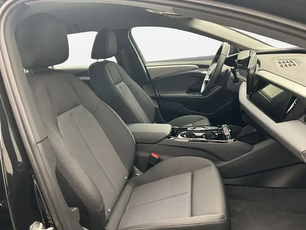 Gebraucht Audi A6 e-tron Performance 269 kW (367 PS) 2025 Mythosschwarz metallic Kombi
