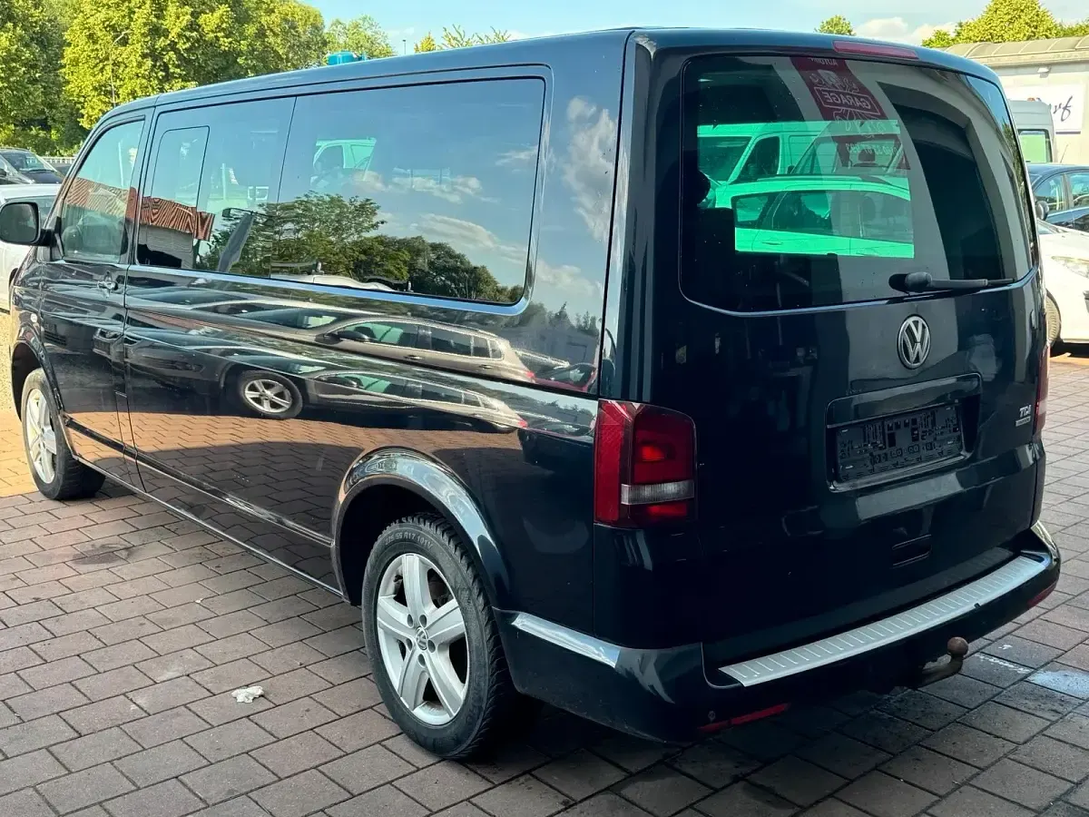Gebraucht VW Multivan 179 PS (131 kW) 2013 Schwarz Van / Kleinbus
