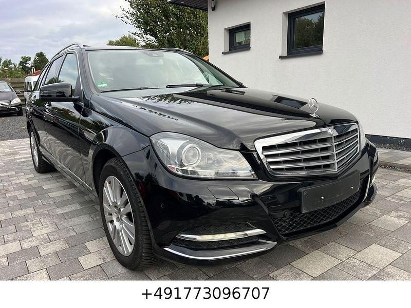 Gebraucht Mercedes C200 184 PS (135 kW) 2013 Schwarz Kombi