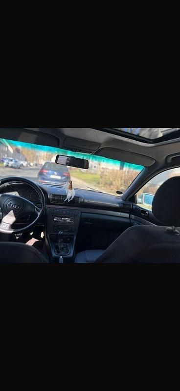 Second-hand Audi A4 90 CP (66 kW) 1998 Argintiu Break