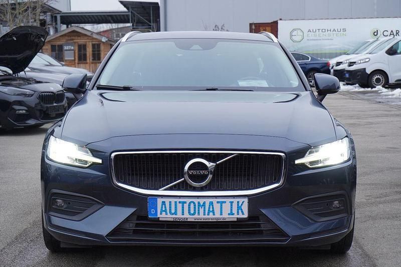 Gebraucht Volvo V60 150 PS (110 kW) 2018 Blau Kombi