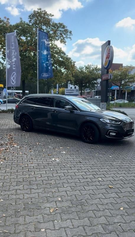 Grau Gebraucht 2019 Ford Mondeo Kombi | 19.850 € (Teuer) - Bild 1/4