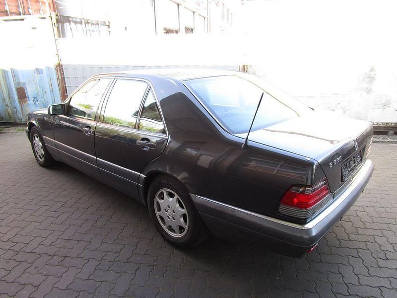 Gebraucht Mercedes S350 150 PS (110 kW) 1995 Schwarz Limousine