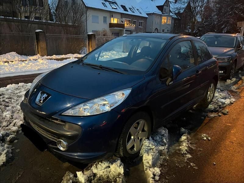 Blau Gebraucht 2007 Peugeot 207 Kleinwagen | 600 € (Guter Preis) - Bild 1/4