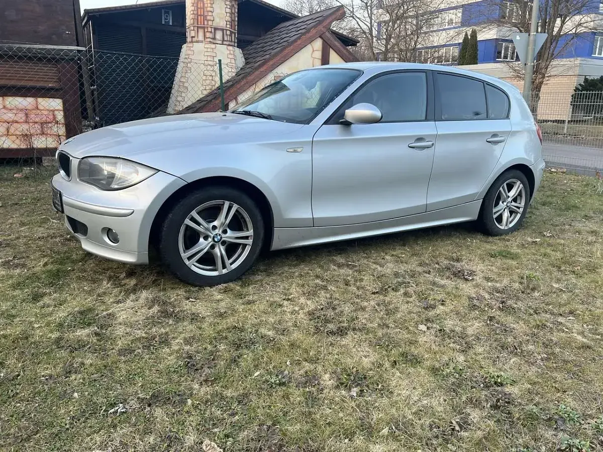 Gebraucht BMW 120 150 PS (110 kW) 2006 Grau Kleinwagen