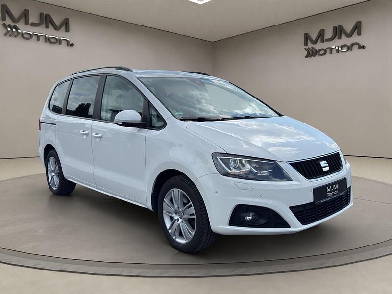 Weiß Gebraucht 2013 Seat Alhambra Style Van / Kleinbus | 15.490 € (Etwas zu teuer) - Bild 1/4