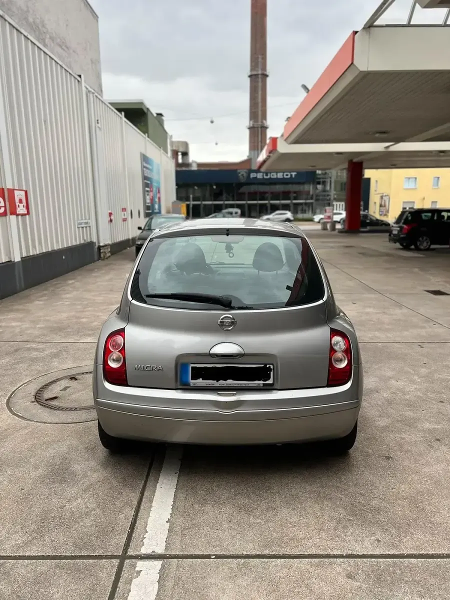 Gebraucht Nissan Micra 65 PS (47 kW) 2008 Silber Kleinwagen