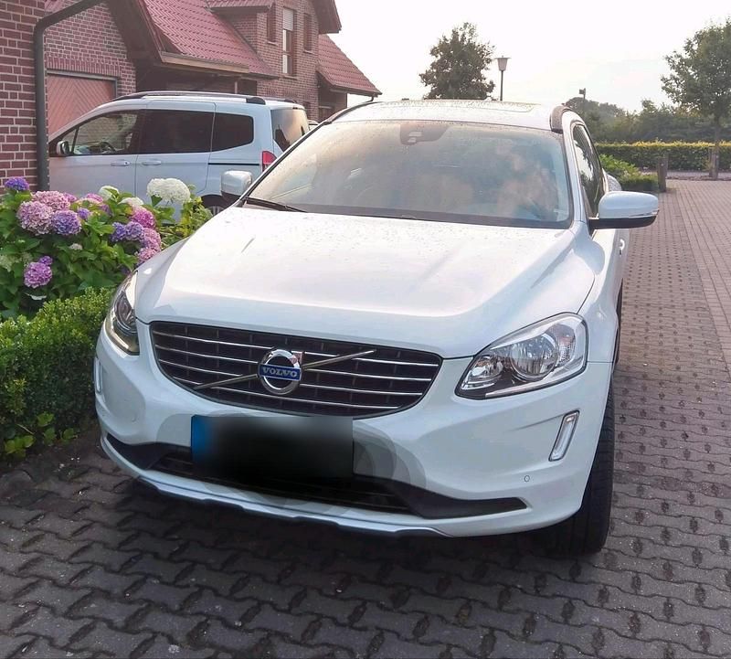 Gebraucht Volvo XC60 181 PS (133 kW) 2014 Weiß SUV