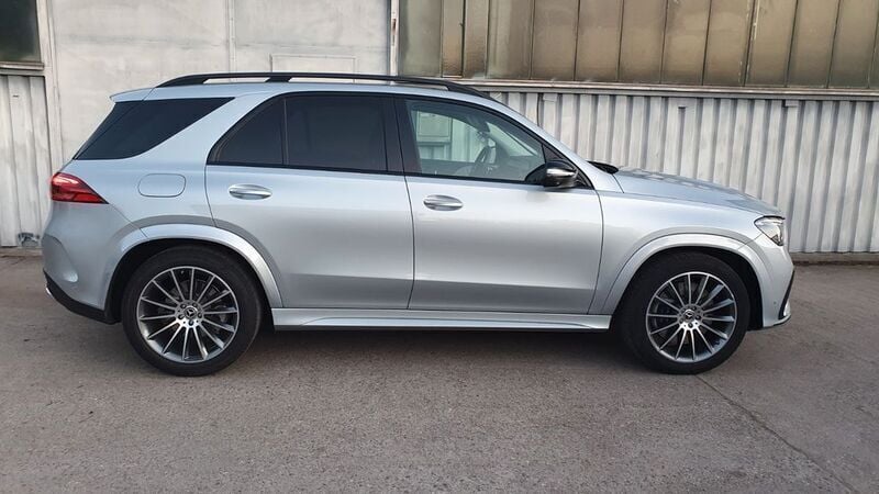 Gebraucht Mercedes GLE450 AMG line 367 PS (269 kW) 2024 Silber SUV