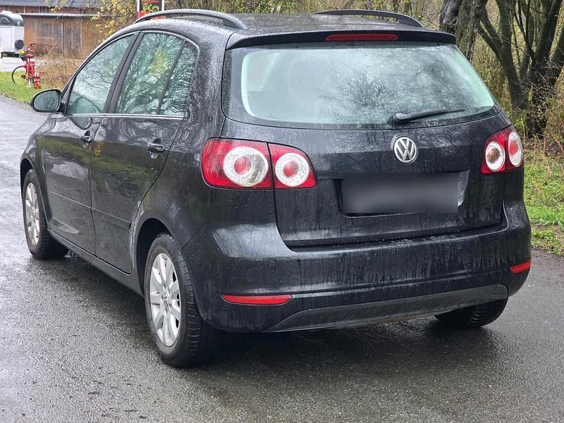 Gebraucht VW Golf VI 80 PS (58 kW) 2010 Schwarz Kleinwagen