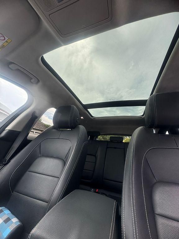 Grau Gebraucht 2017 Jaguar F-Pace R-Sport SUV | 25.999 € (Guter Preis) - Bild 1/4