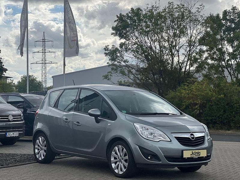 Grau Gebraucht 2010 Opel Meriva Edition Van / Kleinbus | 6.999 € (Fairer Preis) - Bild 1/4