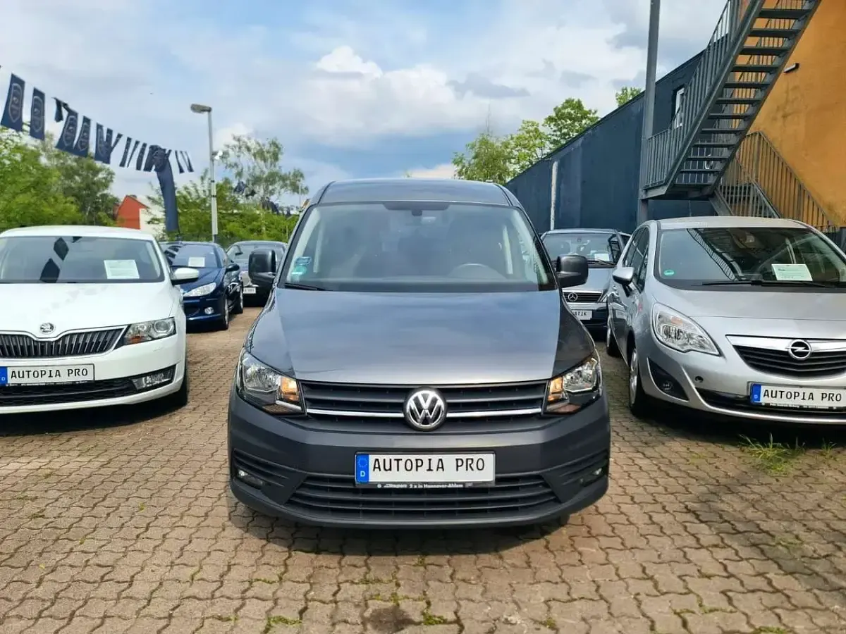 Gebraucht VW Caddy Trendline 102 PS (75 kW) 2015 Grau Van / Kleinbus