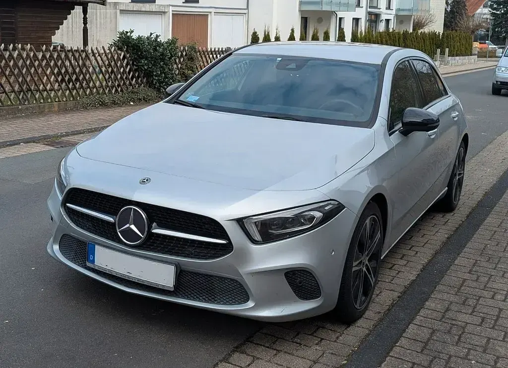 Gebraucht Mercedes A220 Progressive 190 PS (139 kW) 2019 Silber Limousine