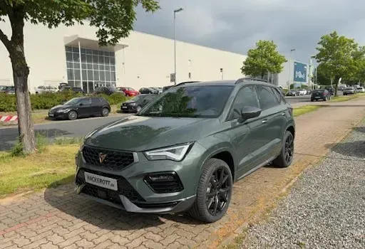 Neu Cupra Ateca 190 PS (139 kW) 2026 Grün SUV