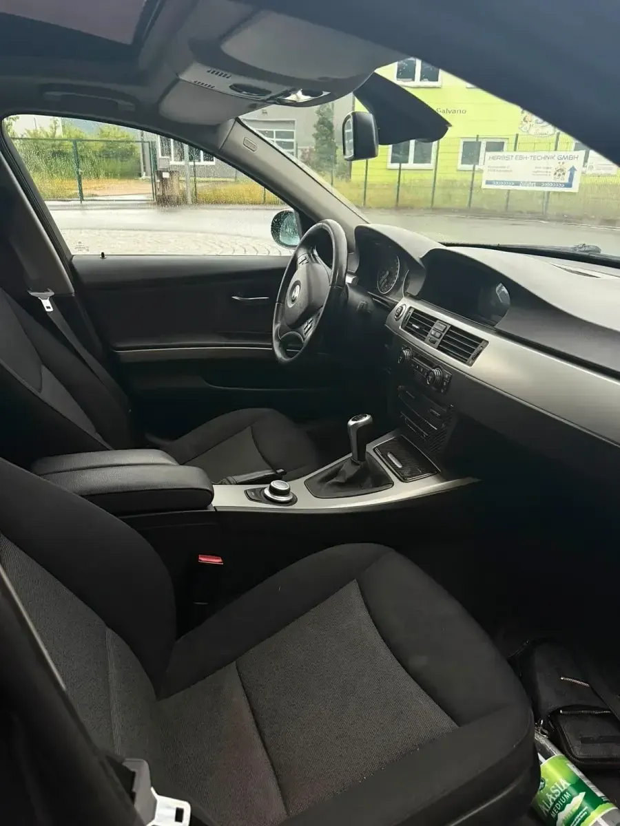 Gebraucht BMW 320 150 PS (110 kW) 2007 Schwarz Limousine
