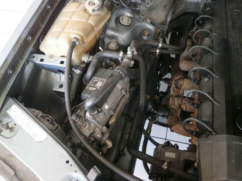 Gebraucht Mercedes 300 SE 179 PS (131 kW) 1986 Silberblau Limousine