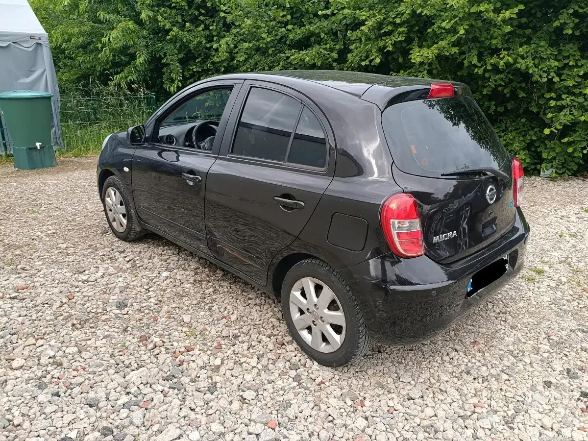 Gebraucht Nissan Micra 80 PS (58 kW) 2011 Schwarz Kleinwagen