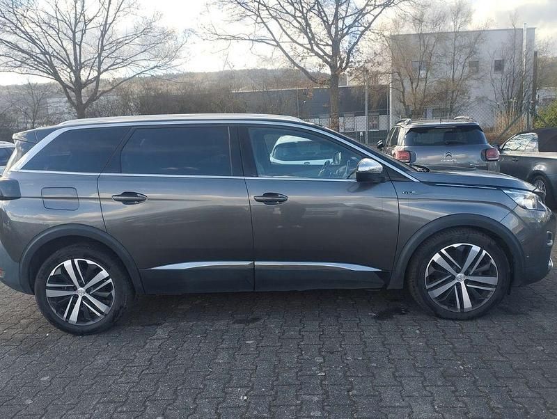 Gebraucht Peugeot 5008 GT 179 PS (131 kW) 2019 Grau SUV