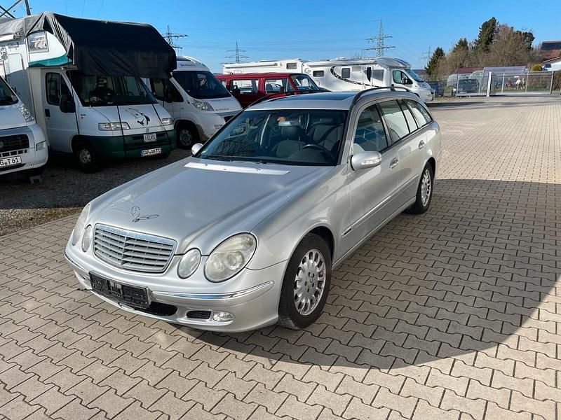Gebraucht Mercedes E220 Elegance 150 PS (110 kW) 2004 Kombi