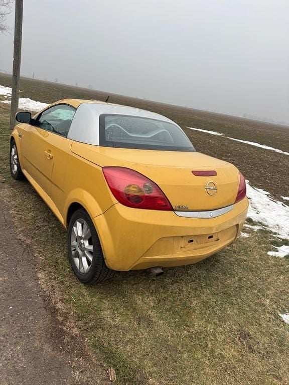 Gebraucht Opel Tigra 90 PS (66 kW) 2007 Gelb Cabrio