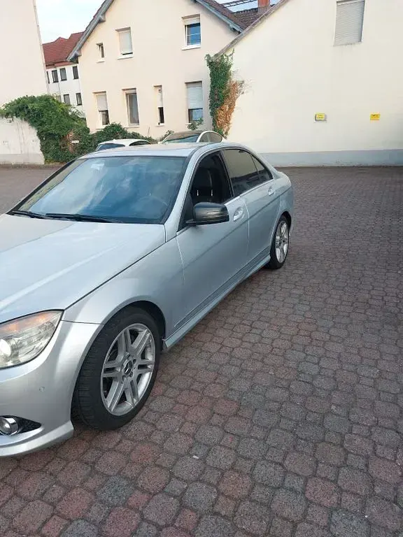 Gebraucht Mercedes C320 Avantgarde 224 PS (164 kW) 2008 Silber Limousine