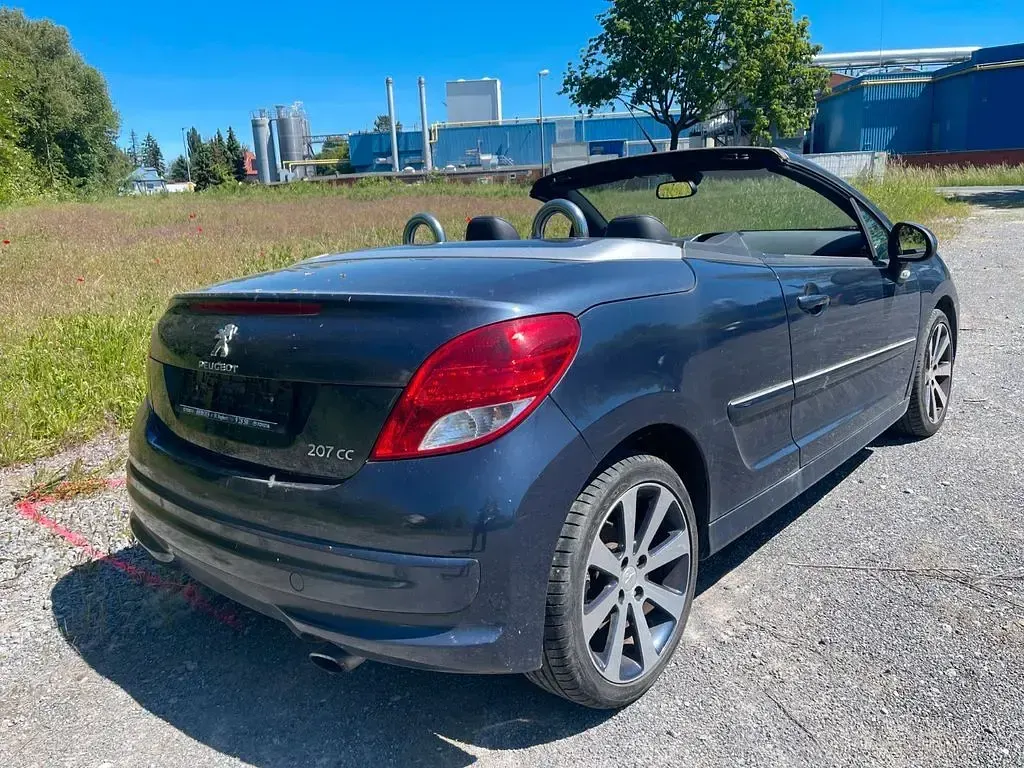 Gebraucht Peugeot 207 CC 156 PS (114 kW) 2012 Blau Cabrio