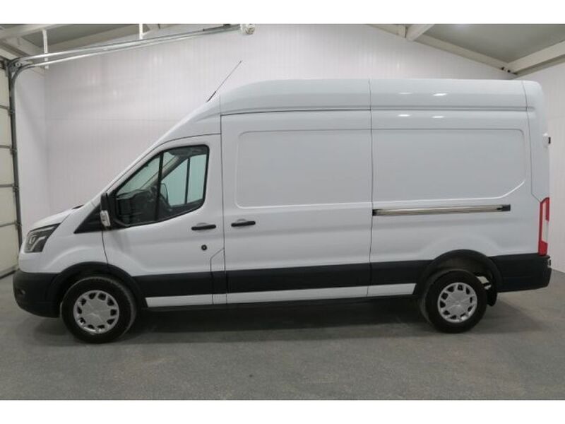 Second-hand Ford Transit 185 CP (136 kW) 2019 Alb Van