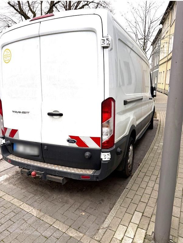 Gebraucht Ford Transit 130 PS (95 kW) 2018 Weiß Van / Kleinbus