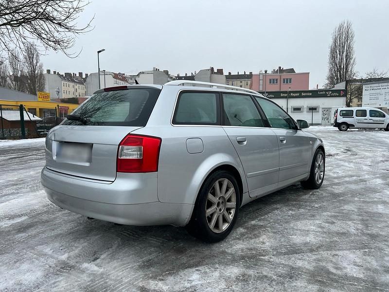 Gebraucht Audi A4 163 PS (119 kW) 2004 Grau Kombi
