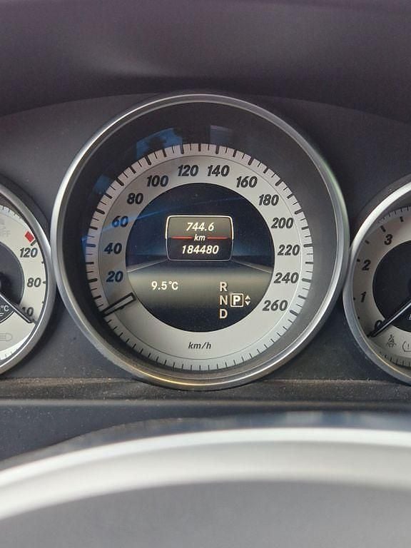 Gebraucht Mercedes E400 Avantgarde 333 PS (244 kW) 2017 Schwarz Limousine