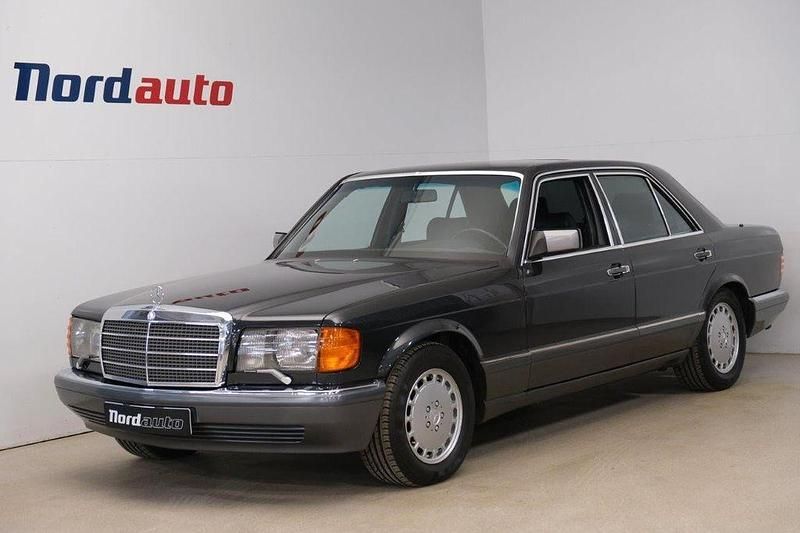 Gebraucht Mercedes 560 299 PS (219 kW) 1990 Schwarz Limousine