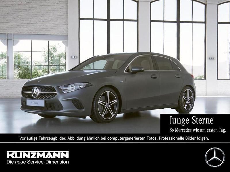 Manufaktur mountaingrau magno Gebraucht 2021 Mercedes A250 Progressive Limousine | 22.590 € (Guter Preis) - Bild 1/4