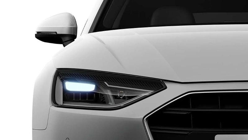 Gebraucht Audi A4 Ambiente 136 PS (100 kW) 2022 Weiß Kombi