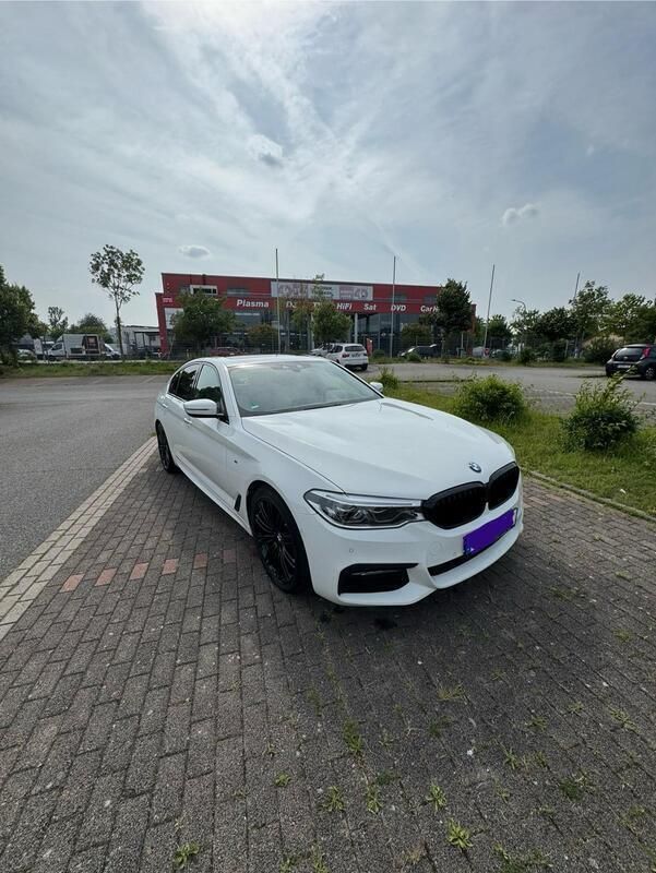 Weiß Gebraucht 2018 BMW 540 M Sport Limousine | 37.000 € (Fairer Preis) - Bild 1/4