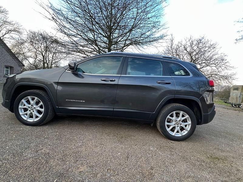 Gebraucht Jeep Cherokee Longitude 185 PS (136 kW) 2015 Grau SUV