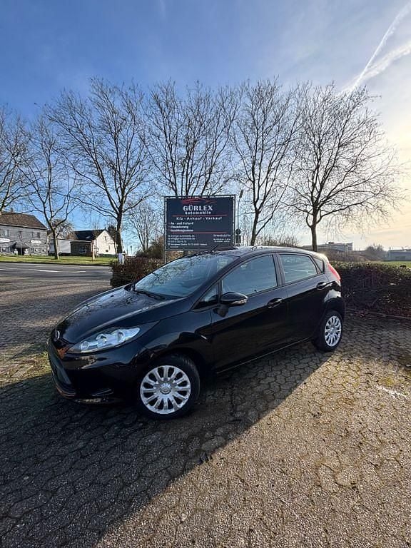 Schwarz Gebraucht 2010 Ford Fiesta Trend Limousine | 3.450 € (Fairer Preis) - Bild 1/4