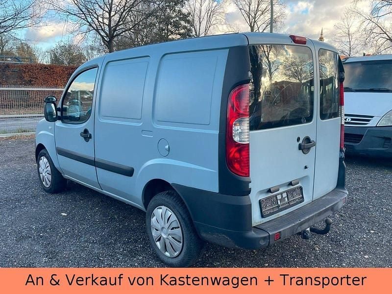 Gebraucht Fiat Doblò 84 PS (61 kW) 2010 Grau Van / Kleinbus